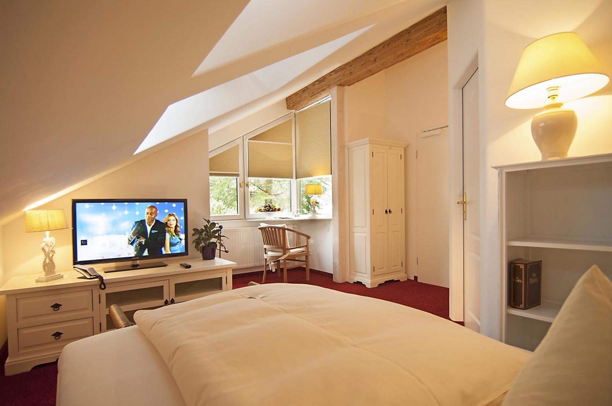 Landhaus Hotel โวลฟรัทส์เฮาเซิน ห้อง รูปภาพ