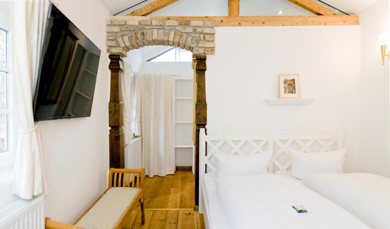 Landhaus Hotel โวลฟรัทส์เฮาเซิน ภายนอก รูปภาพ