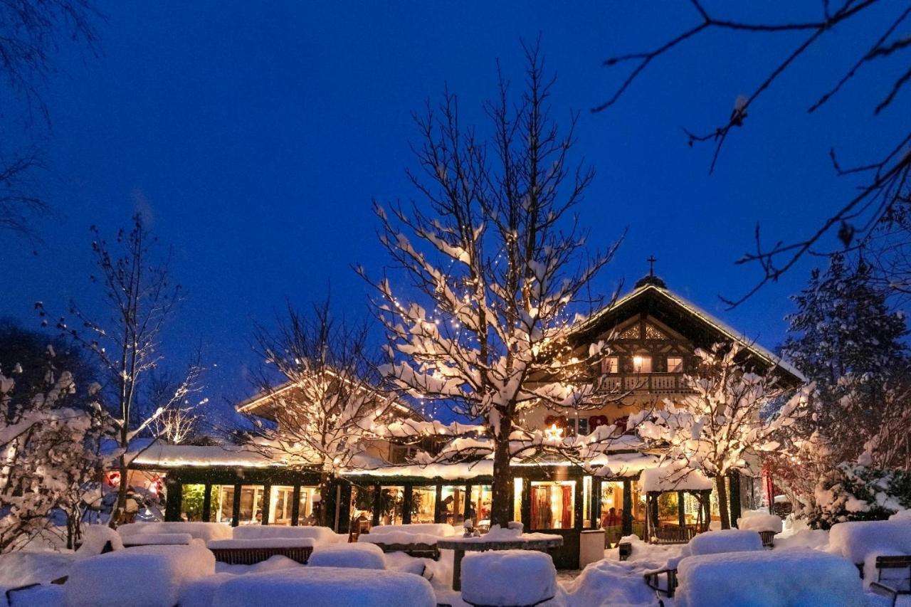Landhaus Hotel โวลฟรัทส์เฮาเซิน ภายนอก รูปภาพ